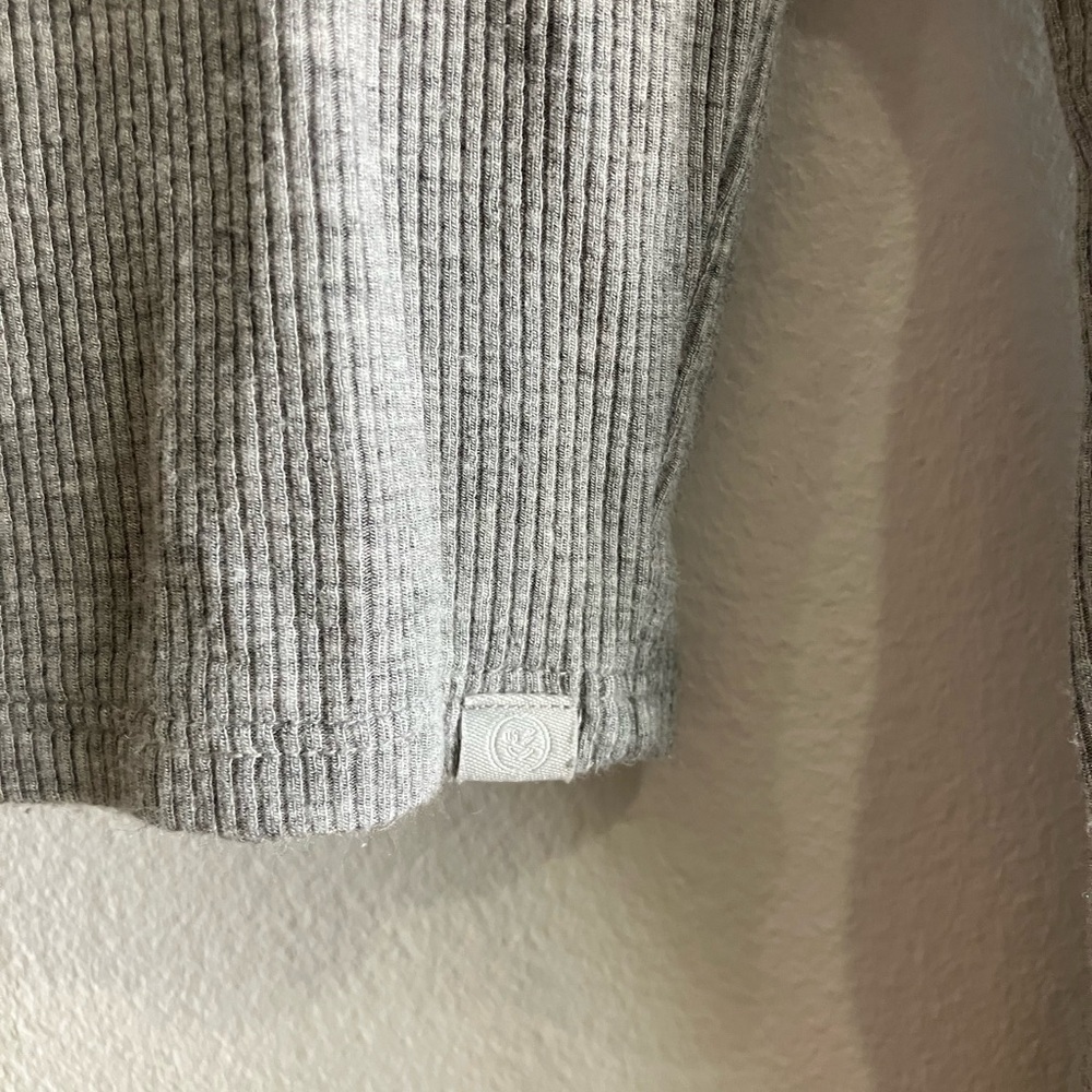 Gilly Hicks Gray Button-Up Ribbed Blouse - Picture 3 of 4